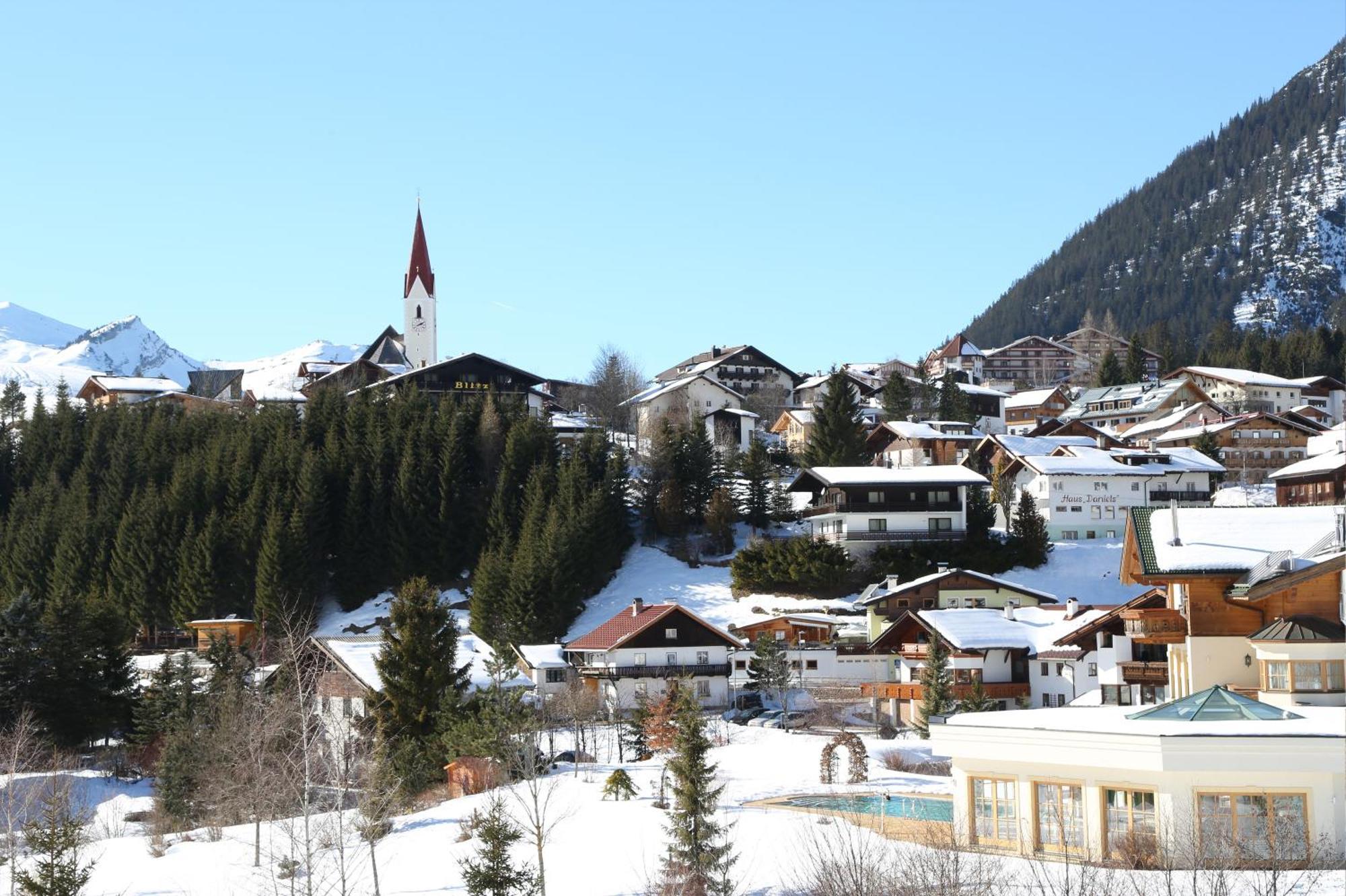 Lehner Panorama Alpensuiten Berwang Εξωτερικό φωτογραφία